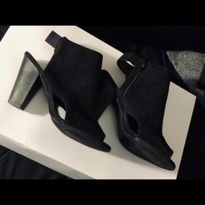 Block Black Heels